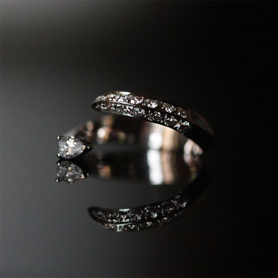 Anello 'Solis' due elementi con goccia e pavè SOLIS | AN2 GC E PVAU18B CT.0,17 + 0,30